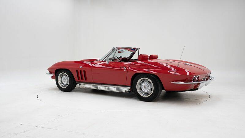 Immagine 4/15 di Chevrolet Corvette Sting Ray Convertible (1965)