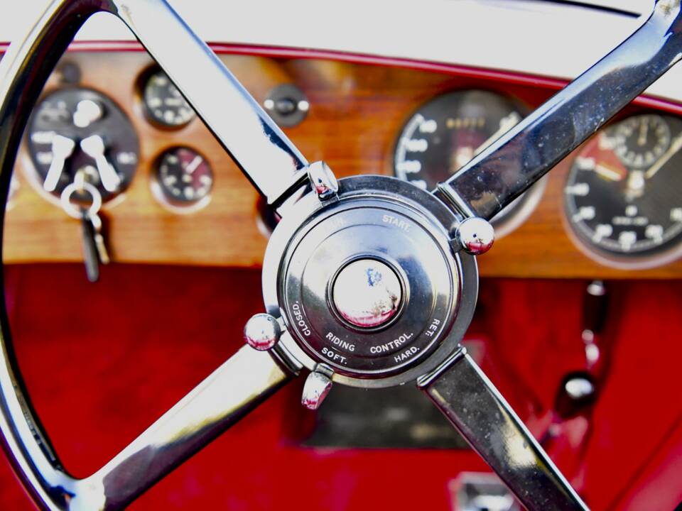 Image 21/35 of Bentley 3 1&#x2F;2 Litre (1934)