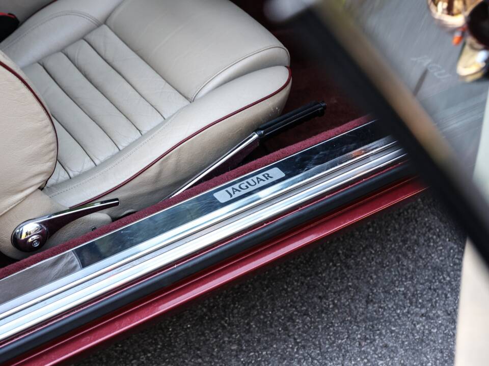 Bild 38/44 von Jaguar XJ-S 3.6 (1989)