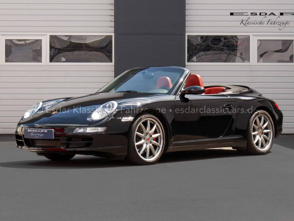 Image 1/25 of Porsche 911 Carrera 4S (2009)