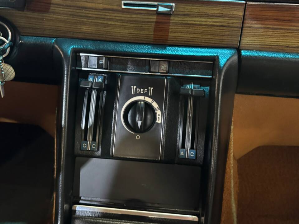 Bild 21/30 von Mercedes-Benz 280 S (1973)