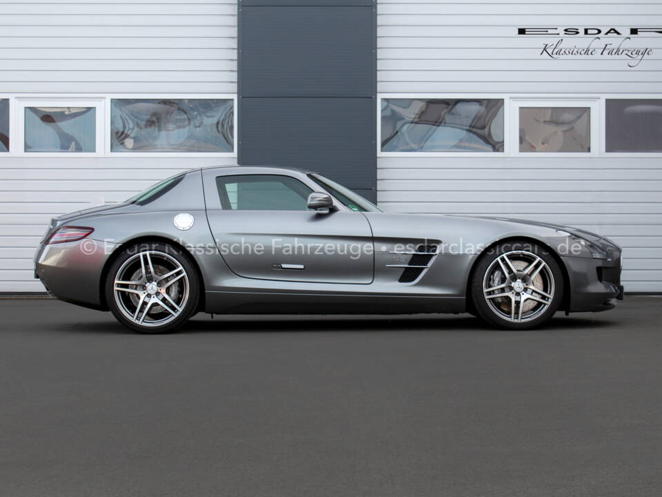 Bild 3/15 von Mercedes-Benz SLS AMG (2011)