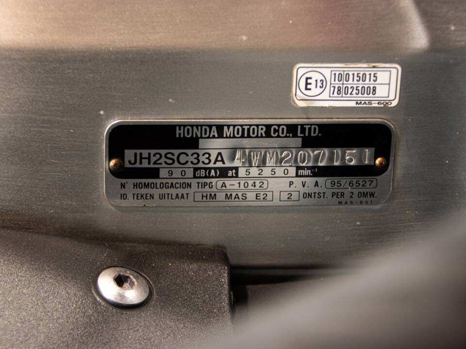 Image 29/41 de Honda DUMMY (1999)