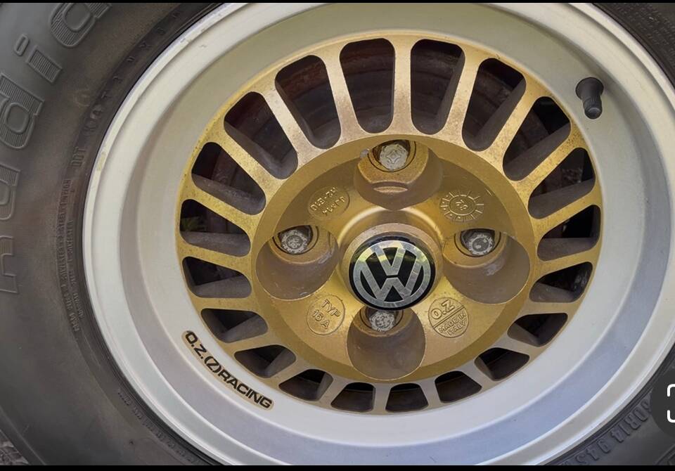 Image 11/20 of Volkswagen SP 2 1.7 (1974)