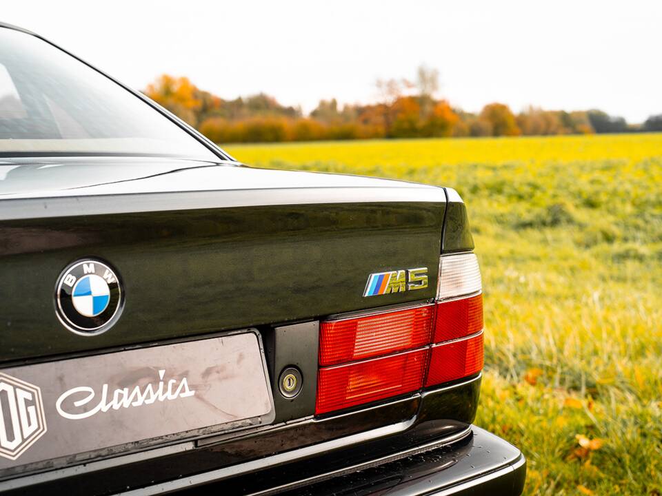 Bild 12/45 von BMW M5 (1992)