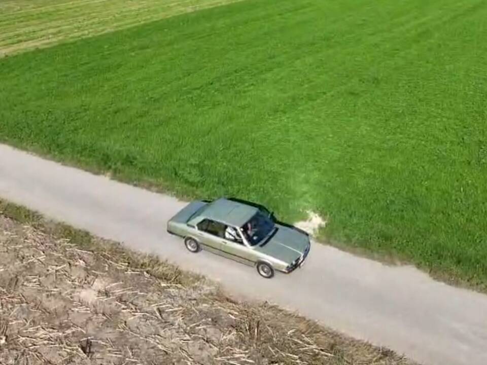 Bild 5/8 von BMW 528i (1979)