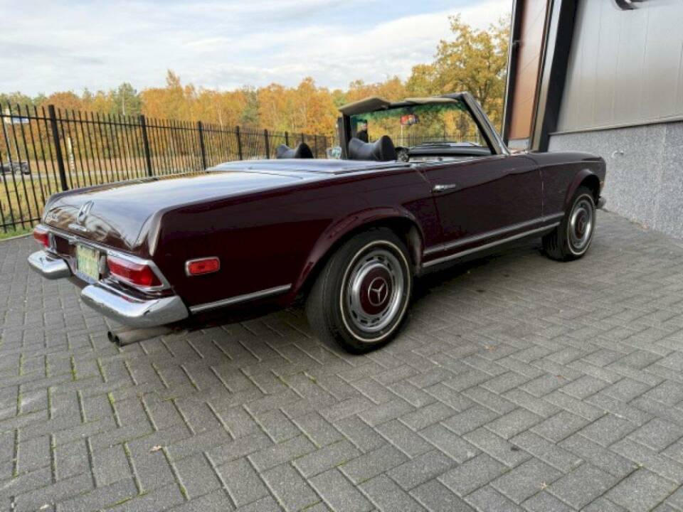 Image 8/36 de Mercedes-Benz 280 SL (1969)