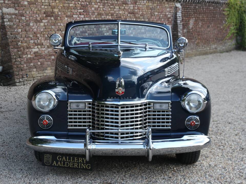 Image 20/50 de Cadillac 62 Convertible (1941)