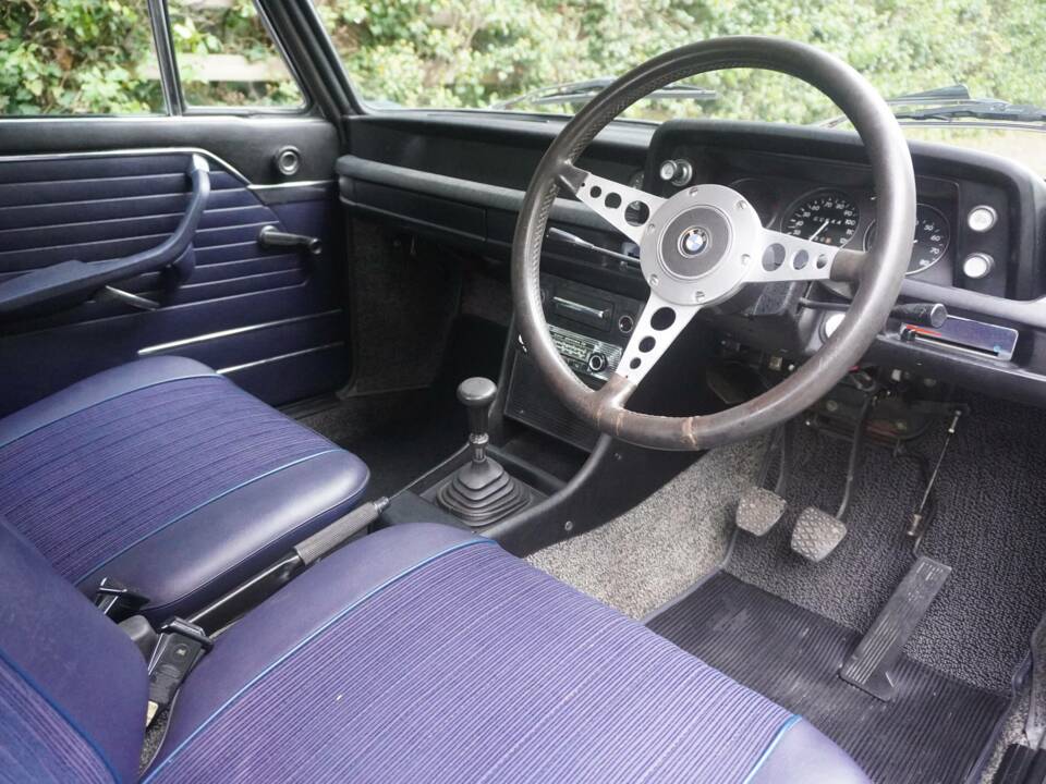 Image 8/20 of BMW 2002 tii (1973)