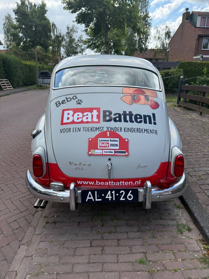 Image 10/11 of Volvo PV 544 Sport (1962)
