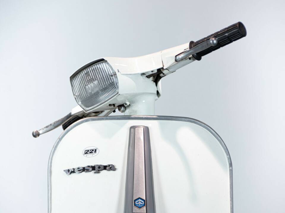 Immagine 35/50 di Piaggio Vespa 50 Special (1972)