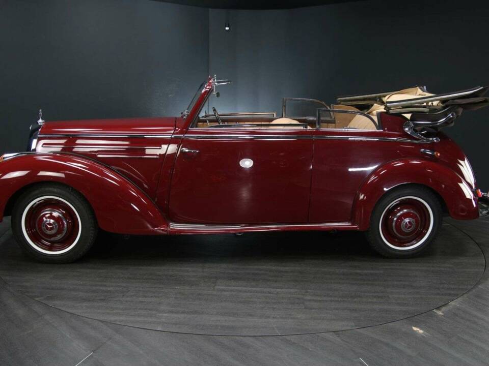 Bild 4/50 von Mercedes-Benz 220 Cabriolet A (1952)