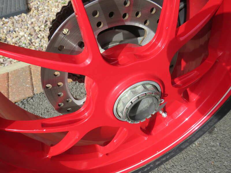 Bild 33/40 von Ducati 1098 R (2008)