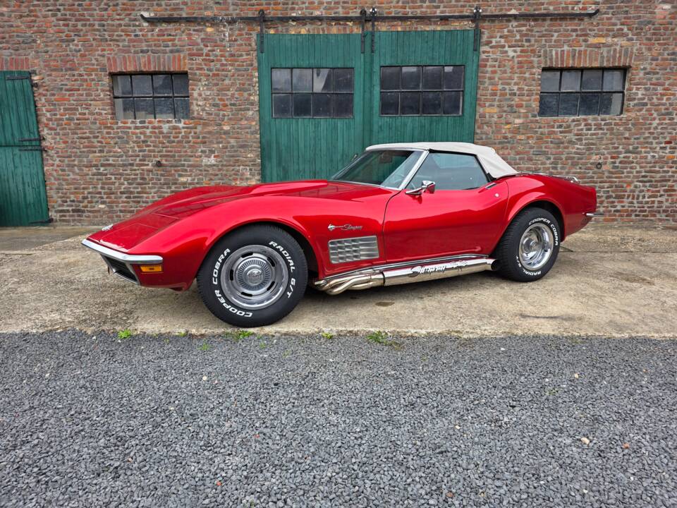 Image 32/71 of Chevrolet Corvette Stingray (1971)