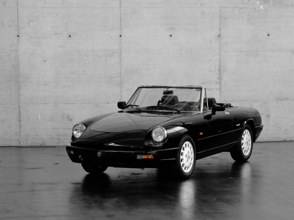 Bild 3/48 von Alfa Romeo 2.0 Spider (1993)