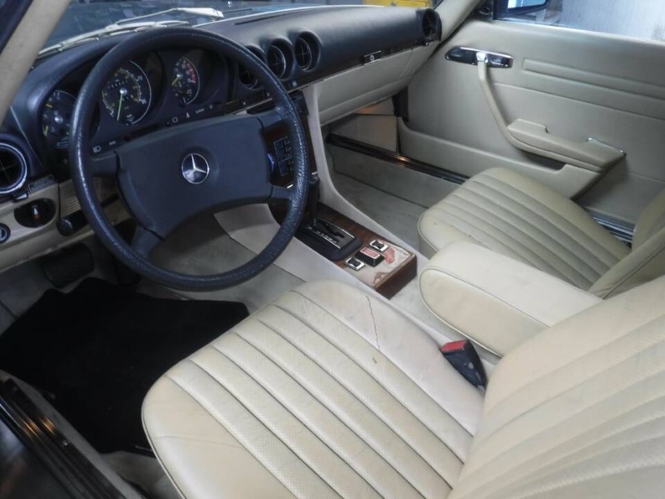 Immagine 26/50 di Mercedes-Benz 380 SL (1981)