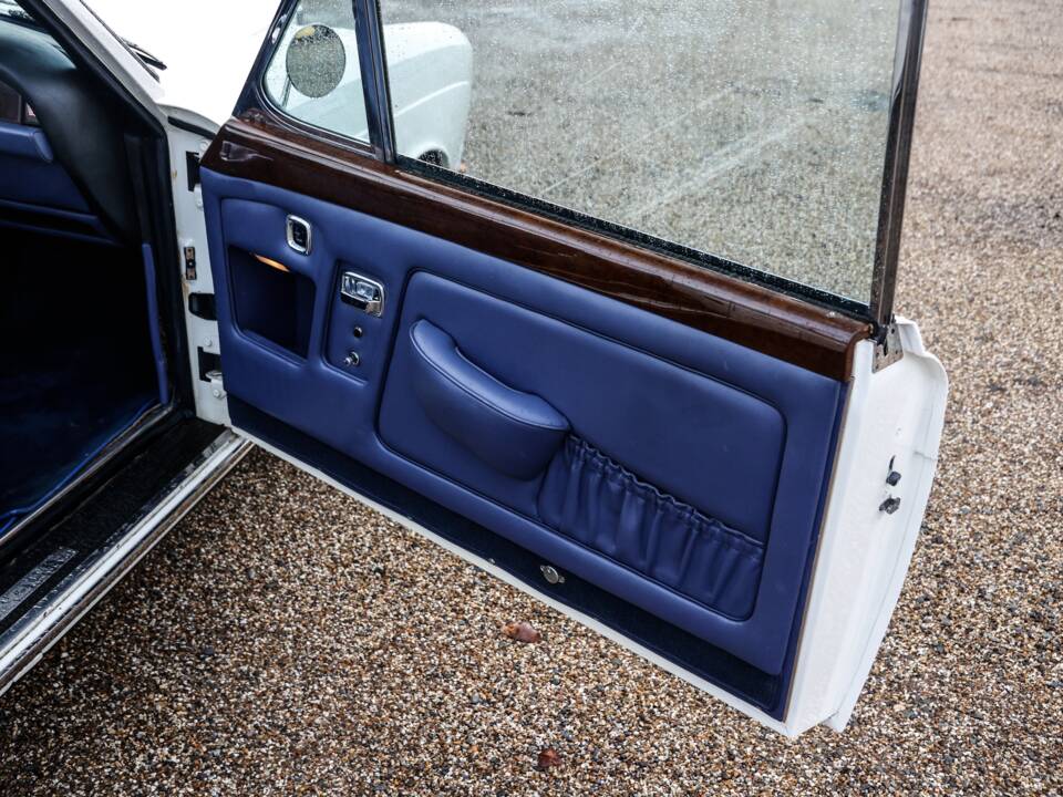 Image 17/23 of Rolls-Royce Silver Shadow I (1969)