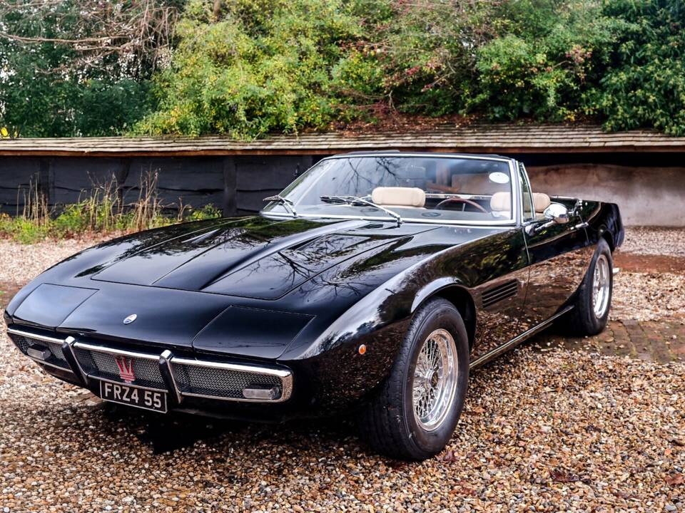 Image 6/25 of Maserati Ghibli Spyder (1970)