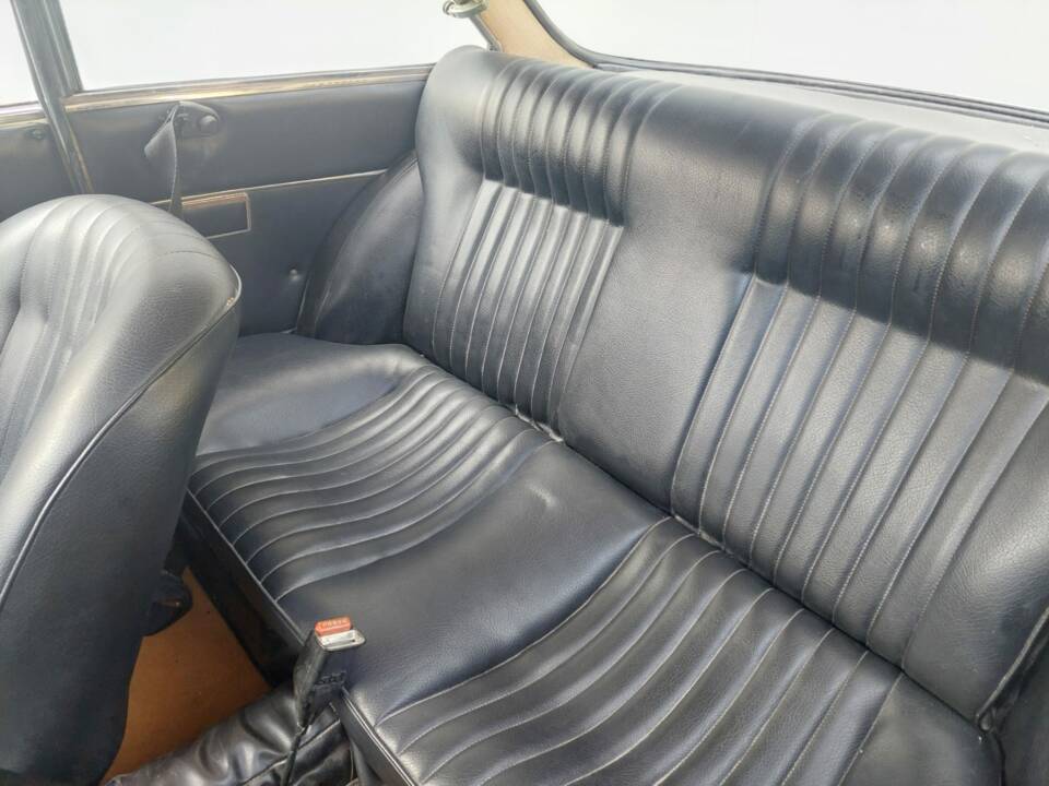 Image 20/21 of Alfa Romeo Giulia GT 1300 Junior (1970)