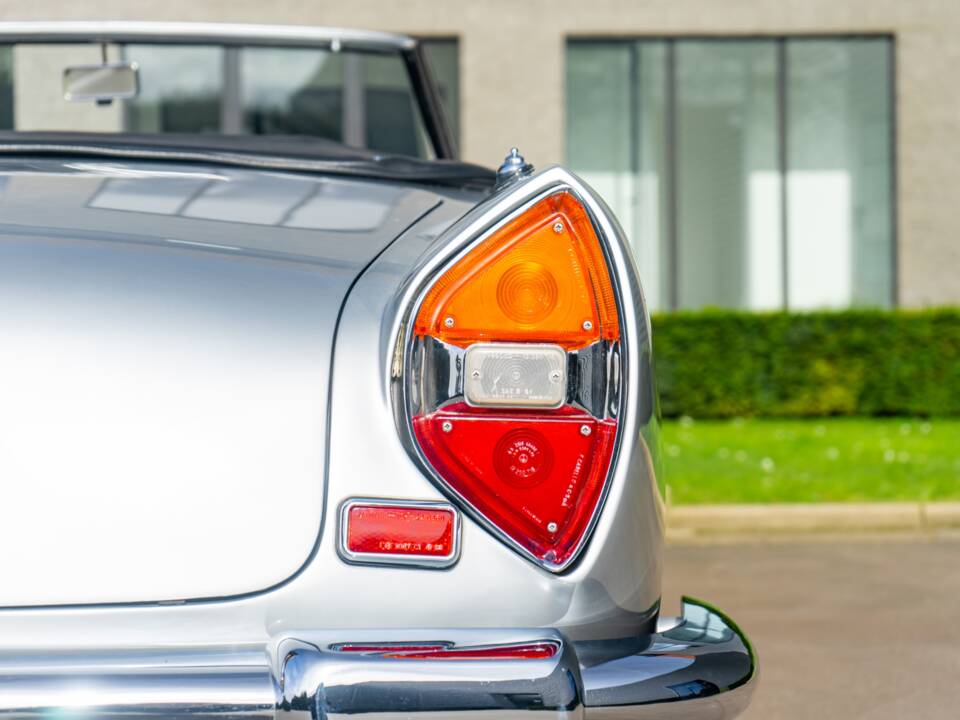 Image 19/31 of Lancia Flaminia GT 3C 2.5 Convertible (1963)