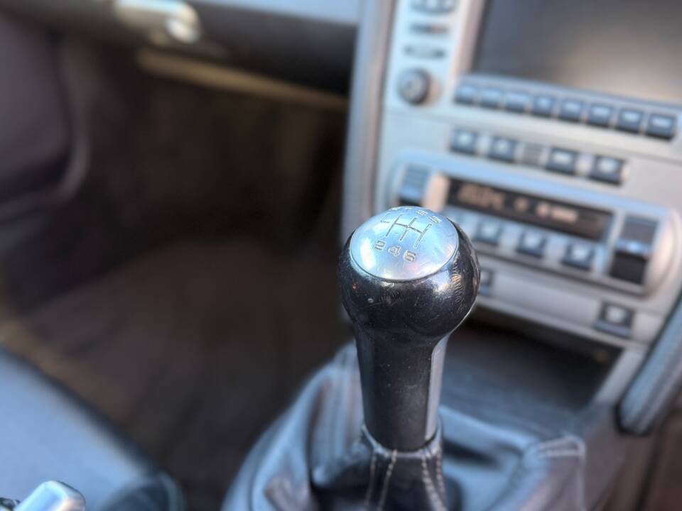 Image 16/25 of Porsche 911 Carrera S (2006)