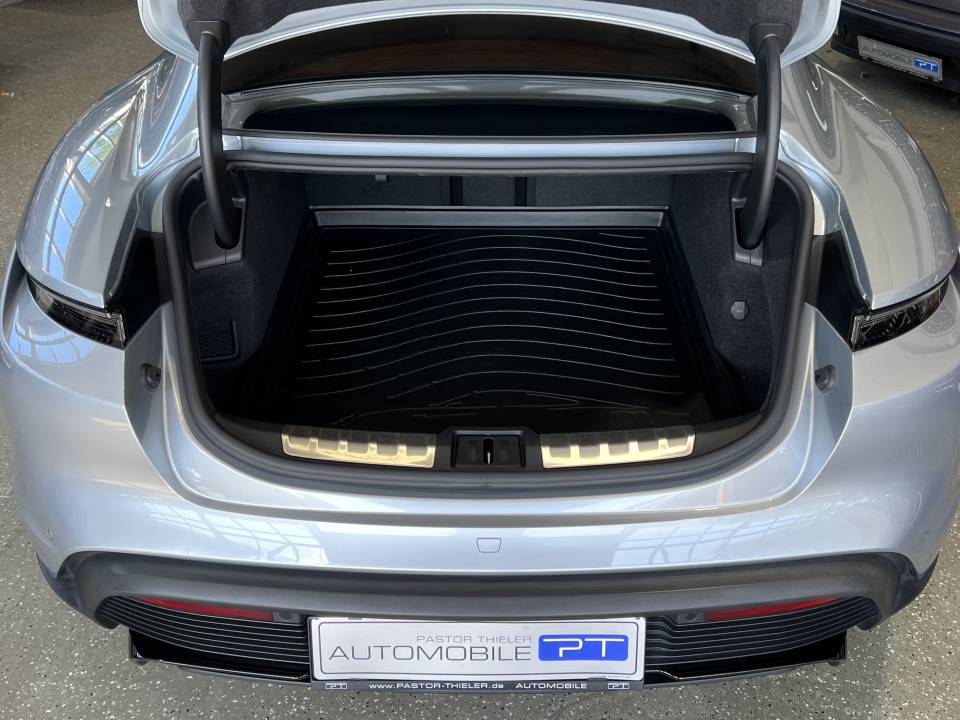 Afbeelding 8/30 van Porsche Taycan Turbo S (2020)