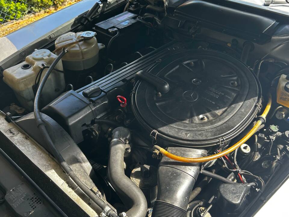 Image 6/7 of Mercedes-Benz 300 SL (1986)