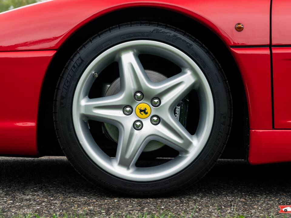 Bild 14/53 von Ferrari F 355 Berlinetta (1996)