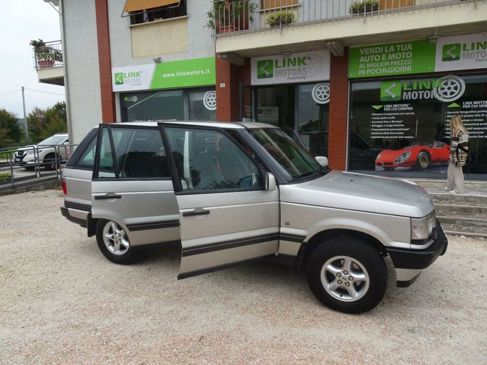 Bild 29/42 von Land Rover Range Rover 2.5 DSE (2000)