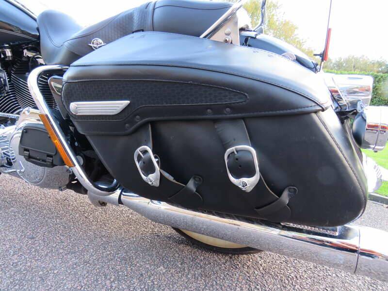 Image 39/43 of Harley-Davidson FLHR Road King (2009)