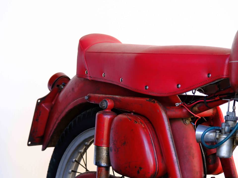 Image 21/83 of MV Agusta 175 CS Sport Disco Volante (1955)
