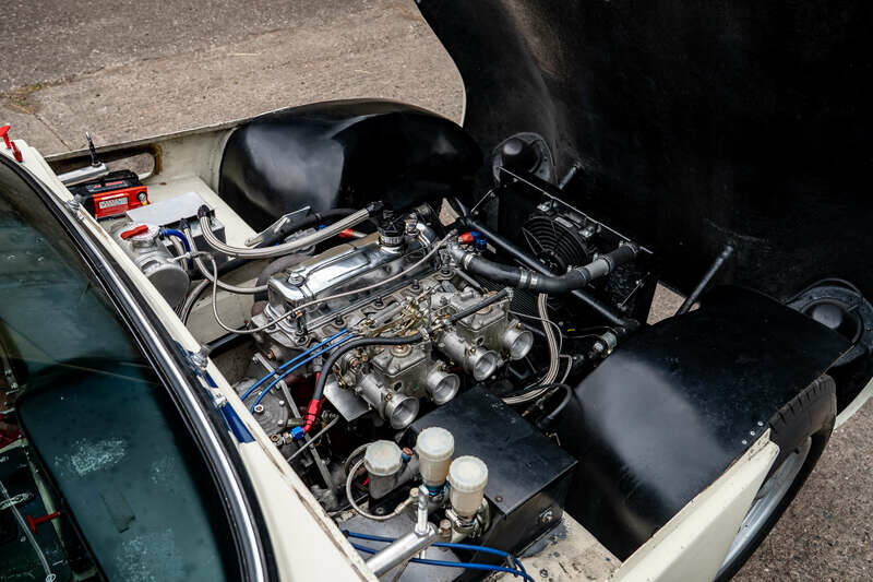 Imagen 3/19 de TVR Grantura 1800 S (1966)