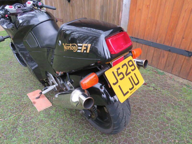 Image 43/44 of Norton F1 (1990)