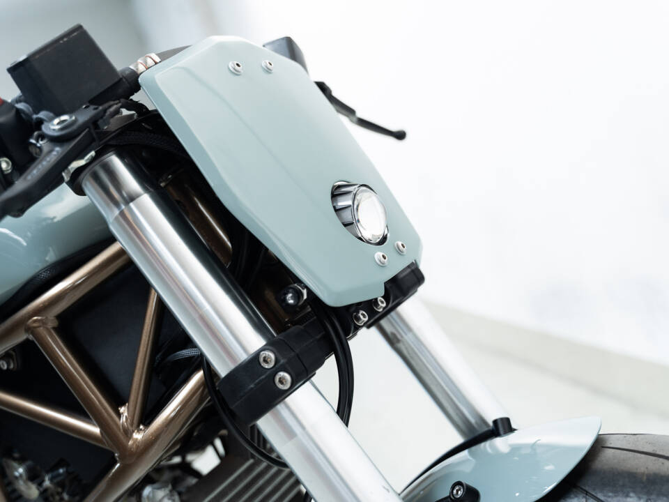 Image 25/28 of Ducati DUMMY (2002)