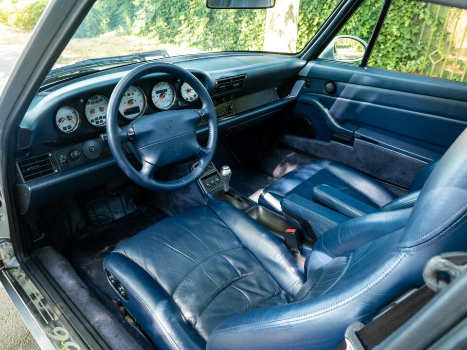 Afbeelding 17/32 van Porsche 911 Carrera (1996)