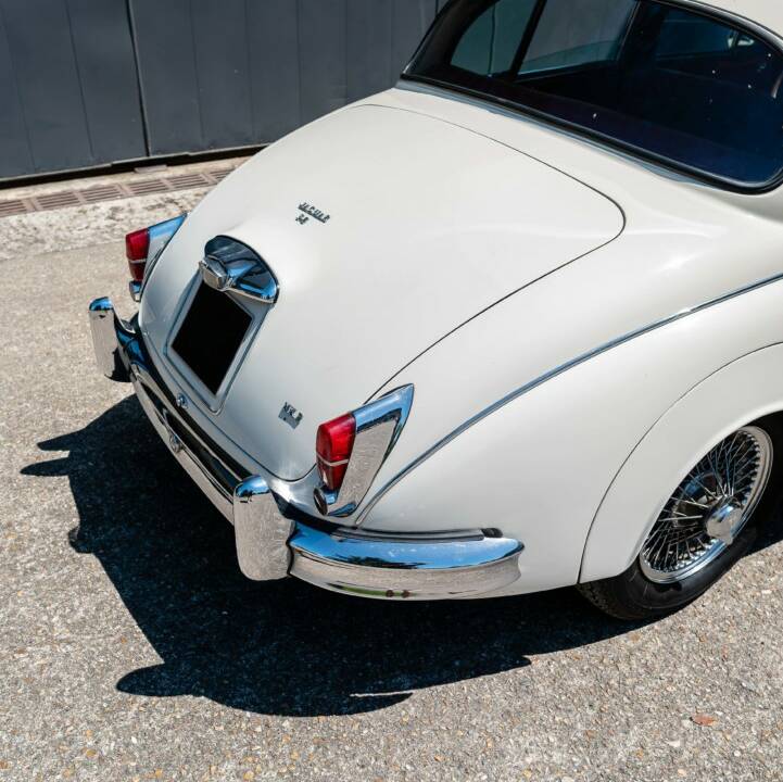 Bild 6/20 von Jaguar Mk II 3.8 (1963)