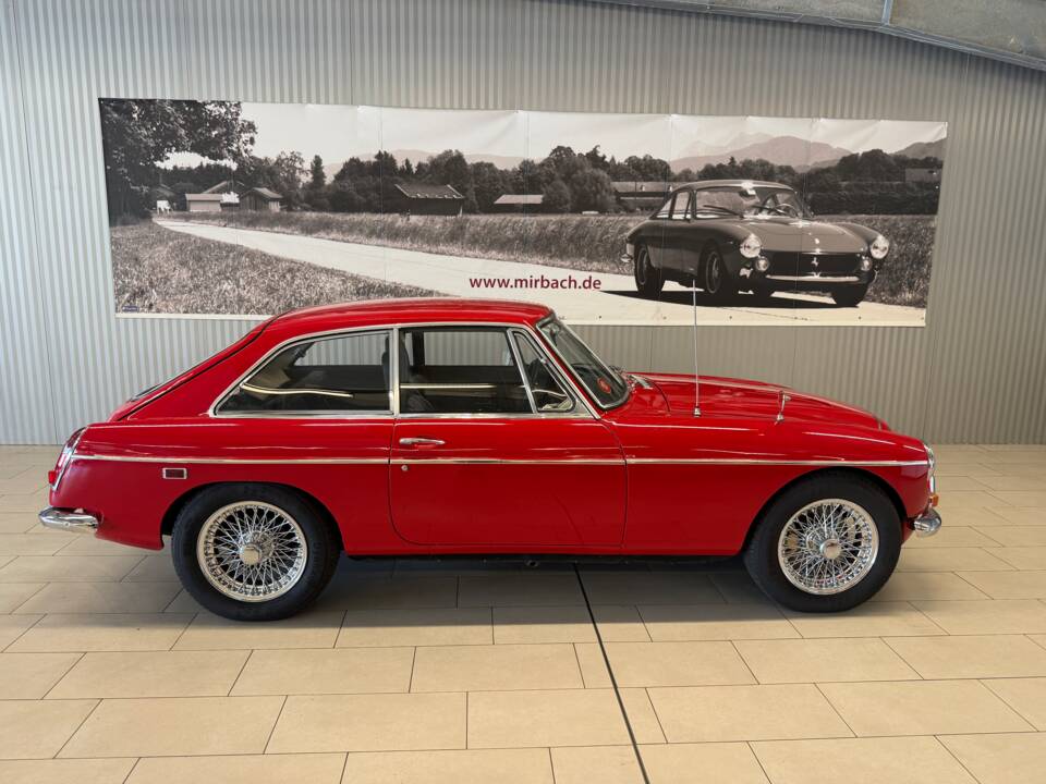 Imagen 2/15 de MG MGC GT (1969)
