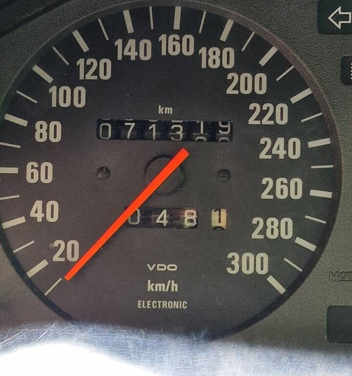 Image 18/70 of BMW M3 (1990)