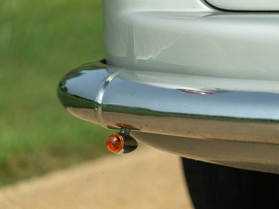 Immagine 32/50 di Lancia Aurelia B24 Convertibile (1958)