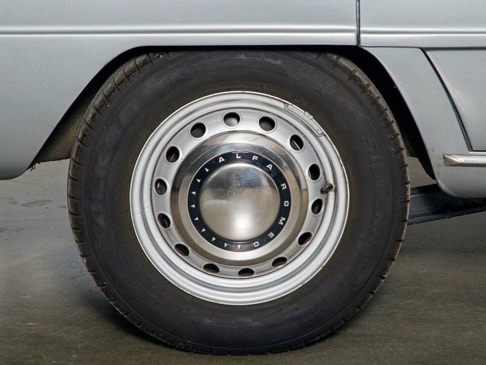 Image 15/23 of Alfa Romeo Giulia 1600 Super Biscione (1970)