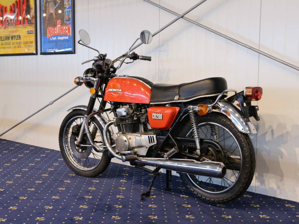 Image 16/26 of Honda CB 200 (1976)