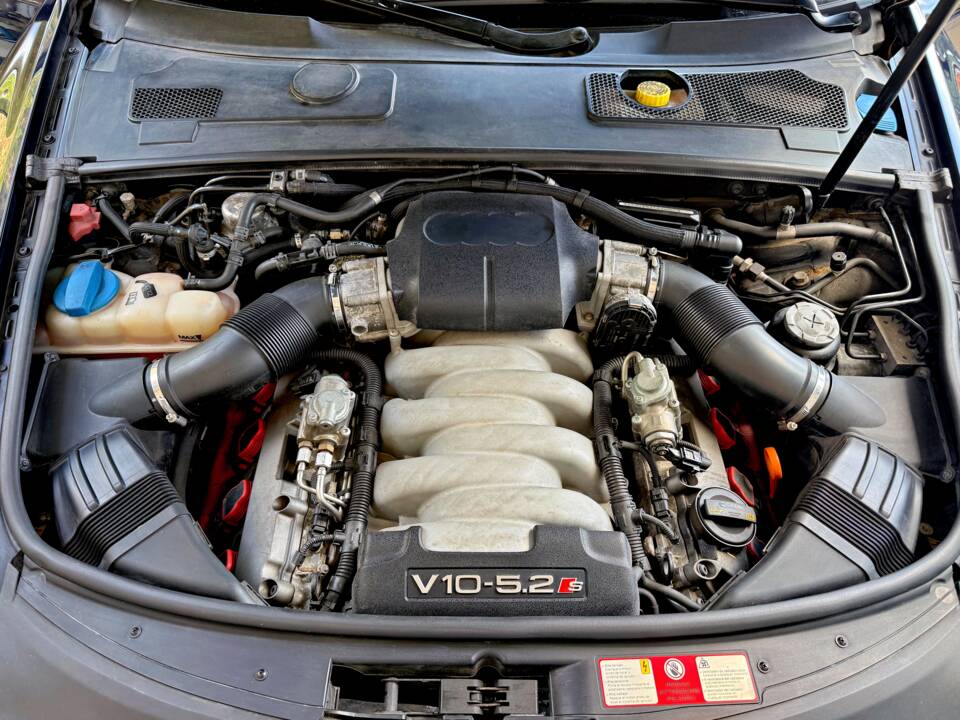 Bild 8/22 von Audi S6 Avant 5.2 V10 quattro (2006)
