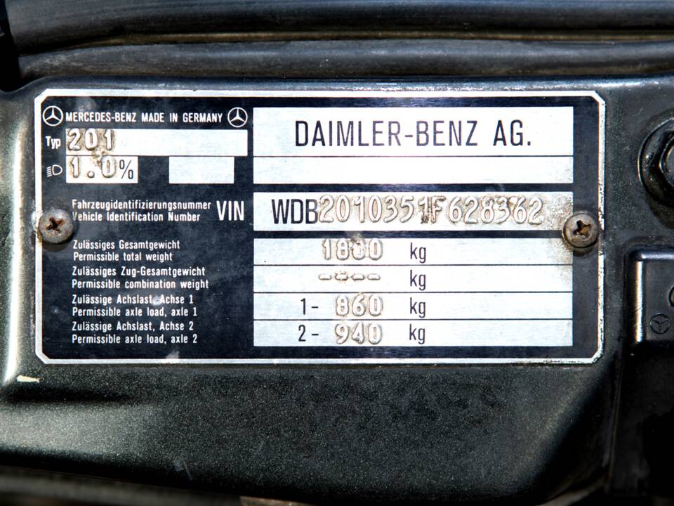 Image 23/23 de Mercedes-Benz 190 E 2.5-16 (1989)