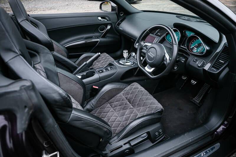 Immagine 2/35 di Audi R8 V10 Spyder (2011)