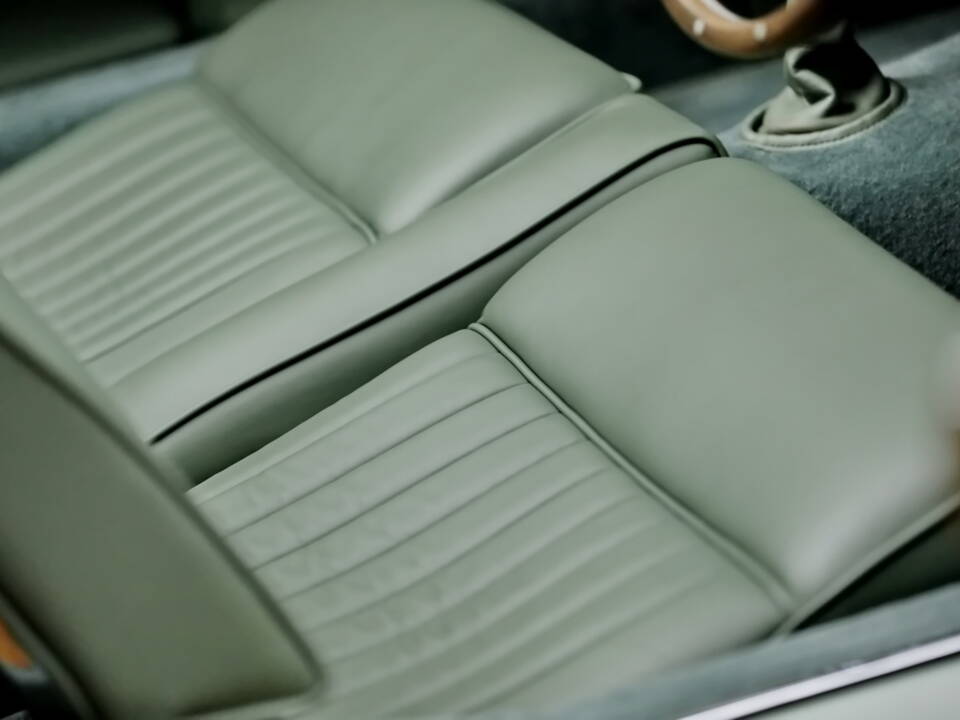 Bild 19/37 von Aston Martin DB 2 Vantage DHC (1953)