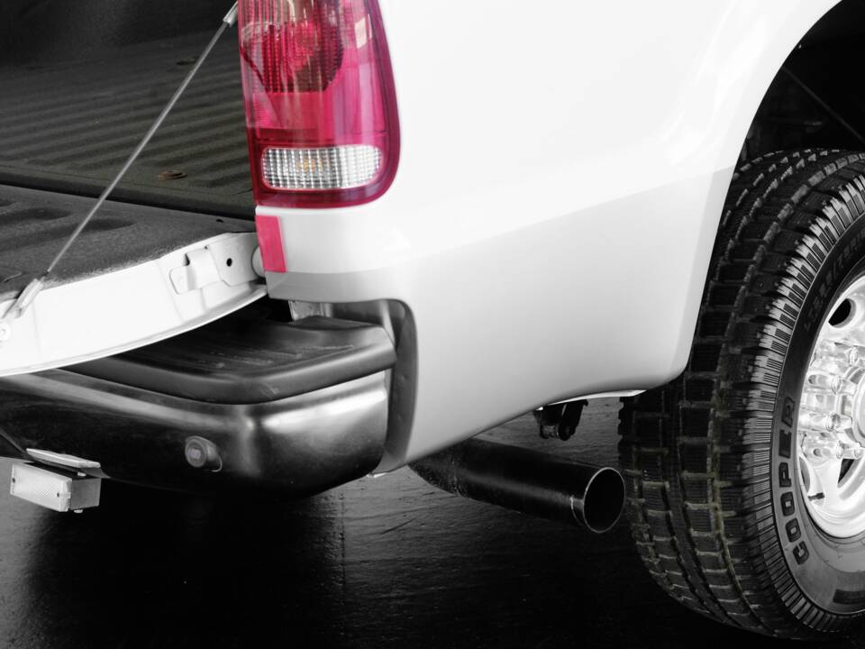 Image 38/41 de Ford F-350 Super Duty (2004)