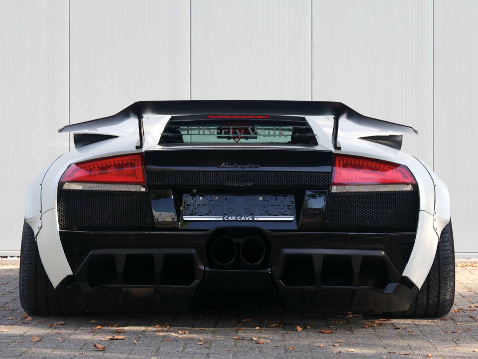 Afbeelding 63/82 van Lamborghini Murciélago (2002)