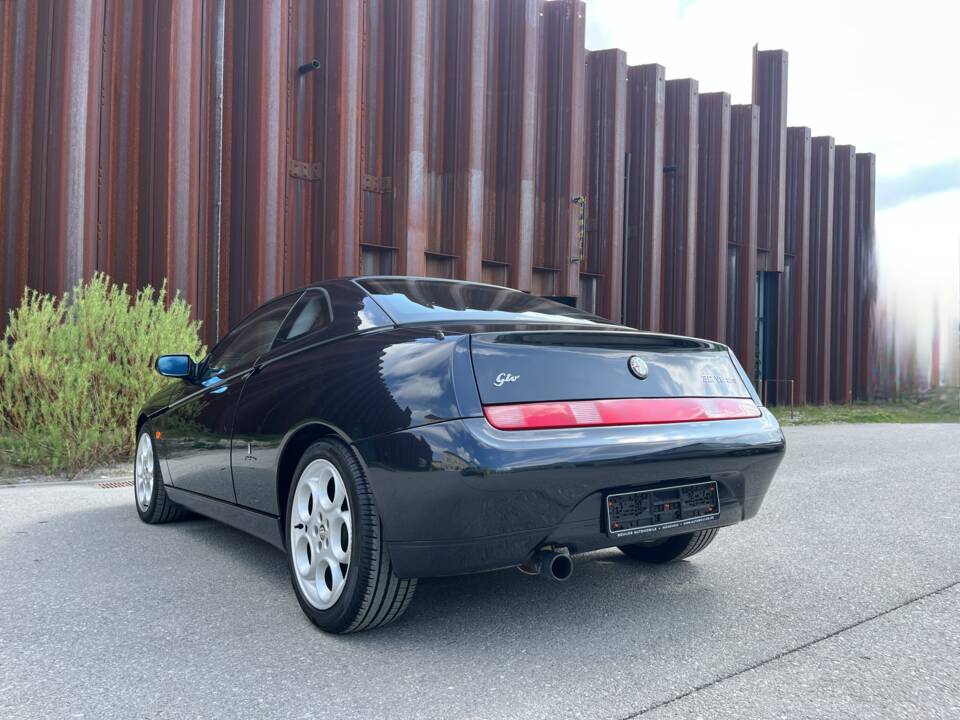 Image 6/64 of Alfa Romeo GTV 3.2 V6 24V (2003)