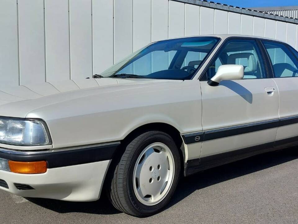 Bild 1/17 von Audi 90 - 2.3 (1989)