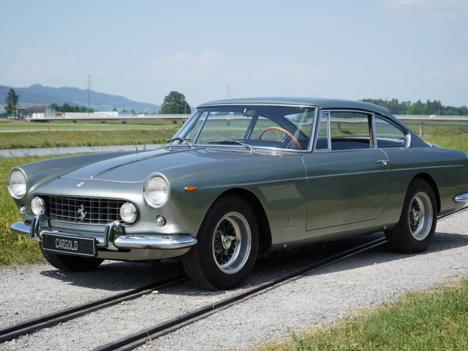 Afbeelding 15/72 van Ferrari 250 GTE (1962)